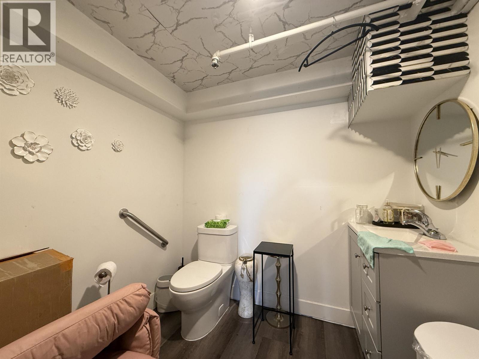 2207 Granville Street, Vancouver, British Columbia  V6H 3G1 - Photo 5 - C8068321