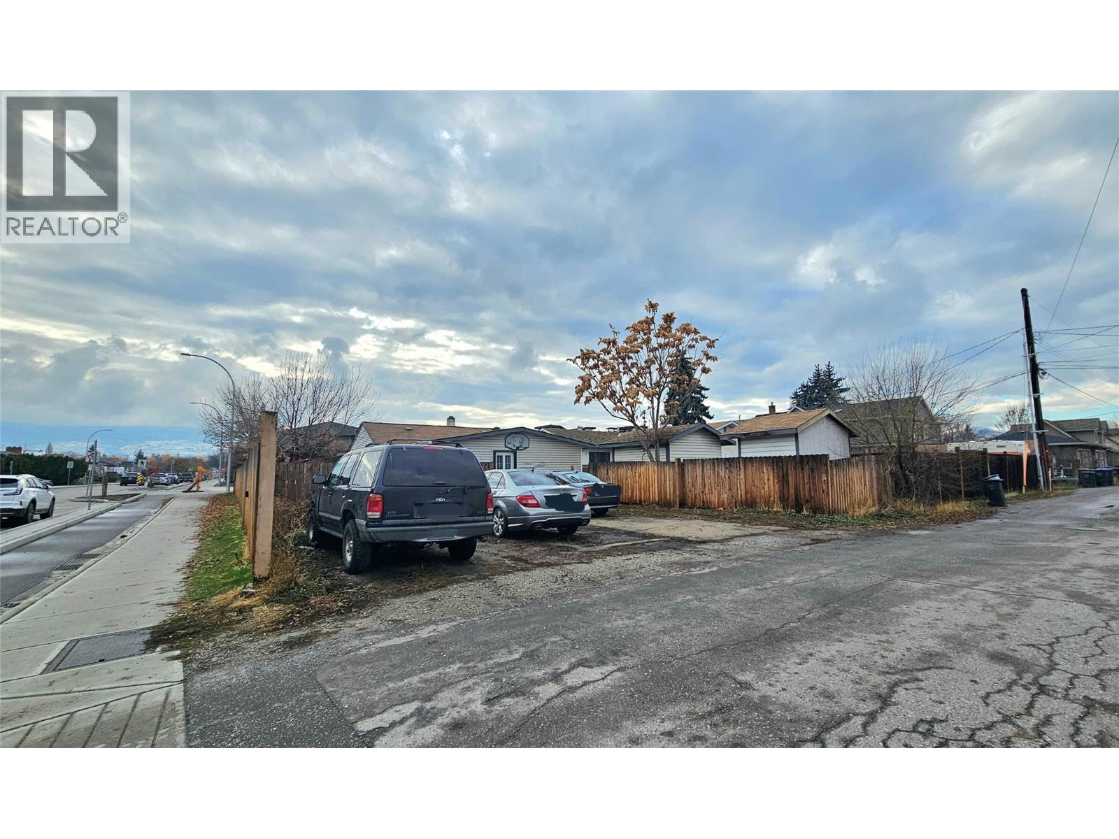 894 Morrison Avenue, Kelowna, British Columbia  V1Y 5E5 - Photo 15 - 10370791