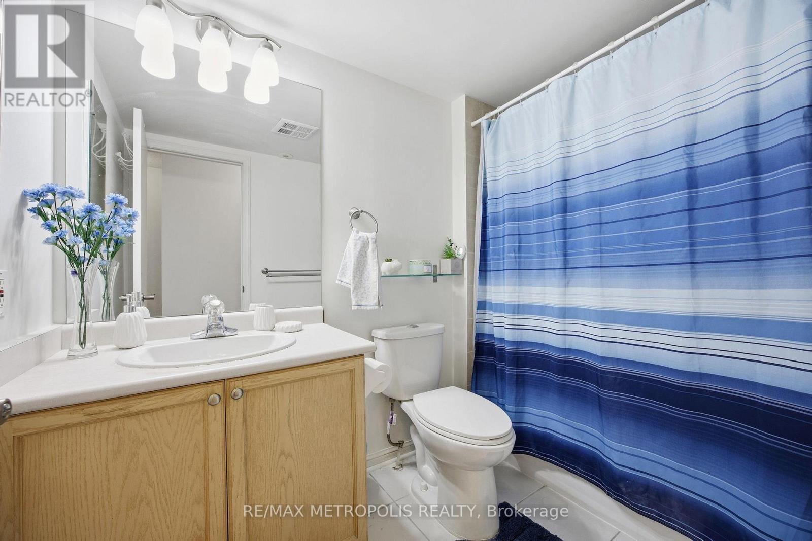 40 - 21 Replin Road, Toronto, Ontario  M6A 2M8 - Photo 16 - C12614352