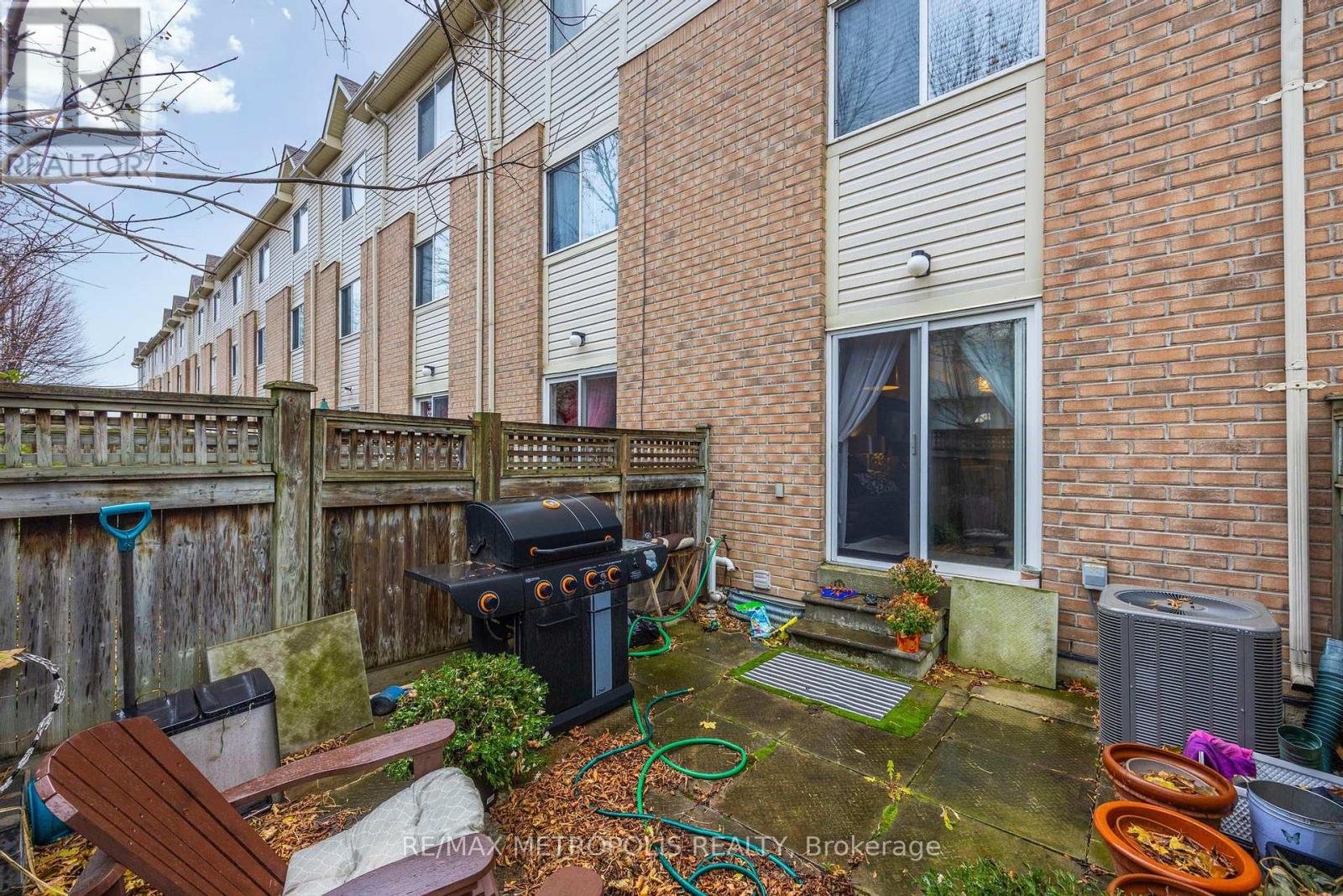 40 - 21 Replin Road, Toronto, Ontario  M6A 2M8 - Photo 23 - C12614352