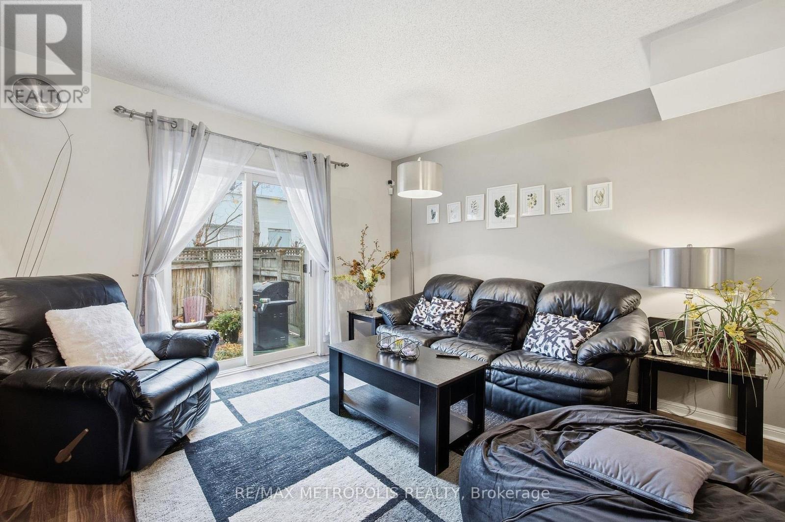 40 - 21 Replin Road, Toronto, Ontario  M6A 2M8 - Photo 7 - C12614352