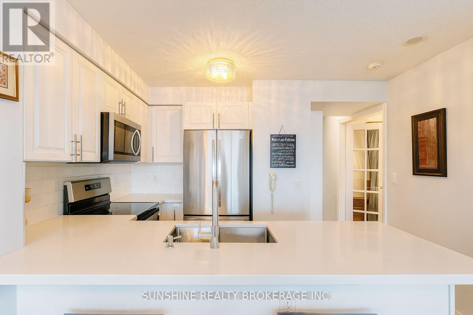 2612 - 373 Front Street, Toronto, Ontario  M5V 3R7 - Photo 9 - C12614360