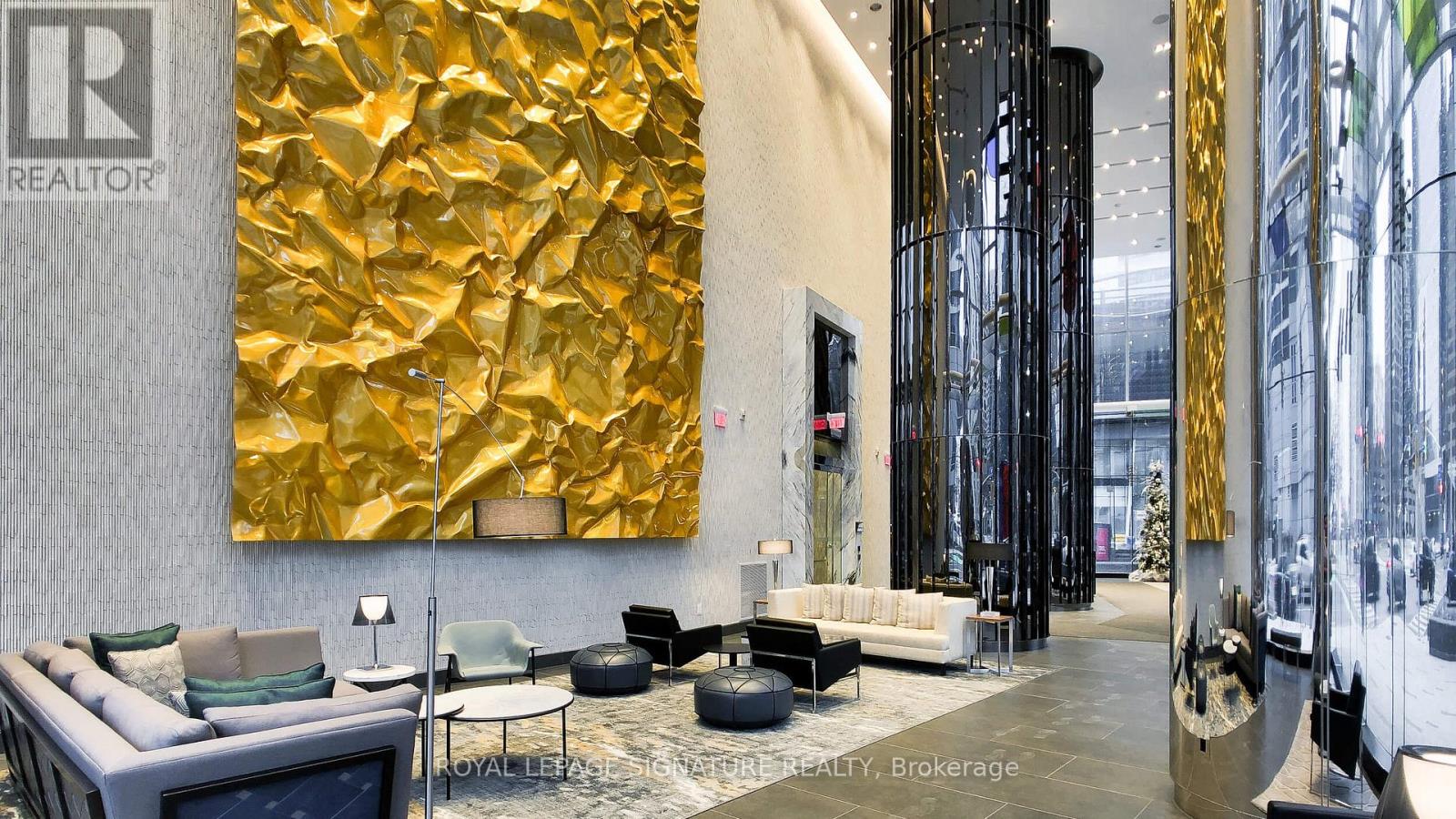 5603 - 10 York Street, Toronto, Ontario  M5J 0E1 - Photo 1 - C12614378