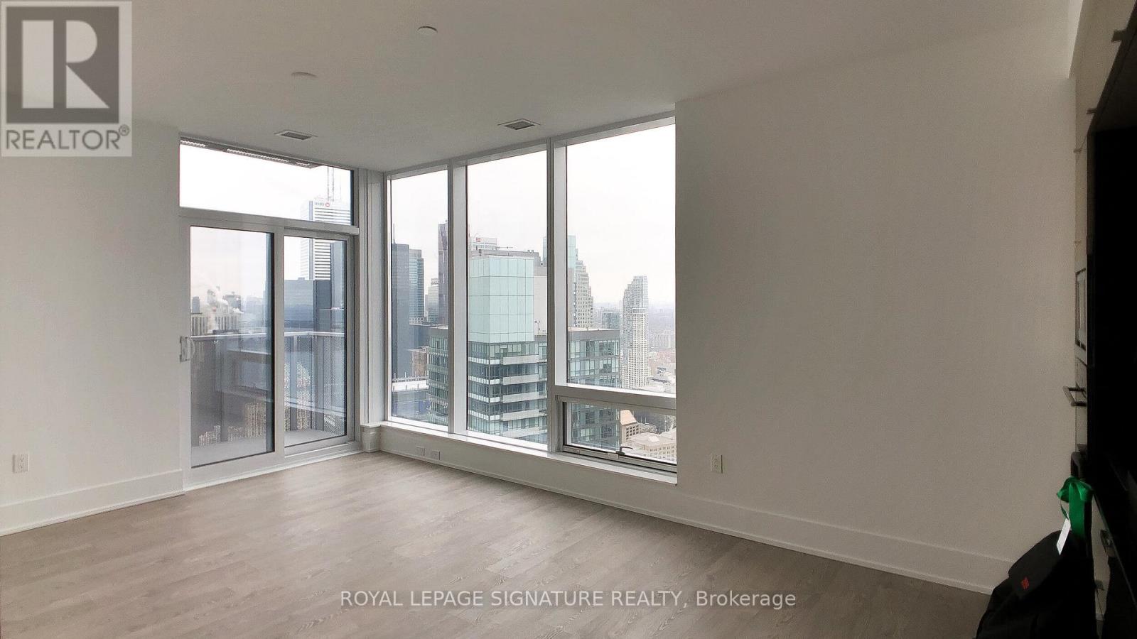 5603 - 10 York Street, Toronto, Ontario  M5J 0E1 - Photo 3 - C12614378