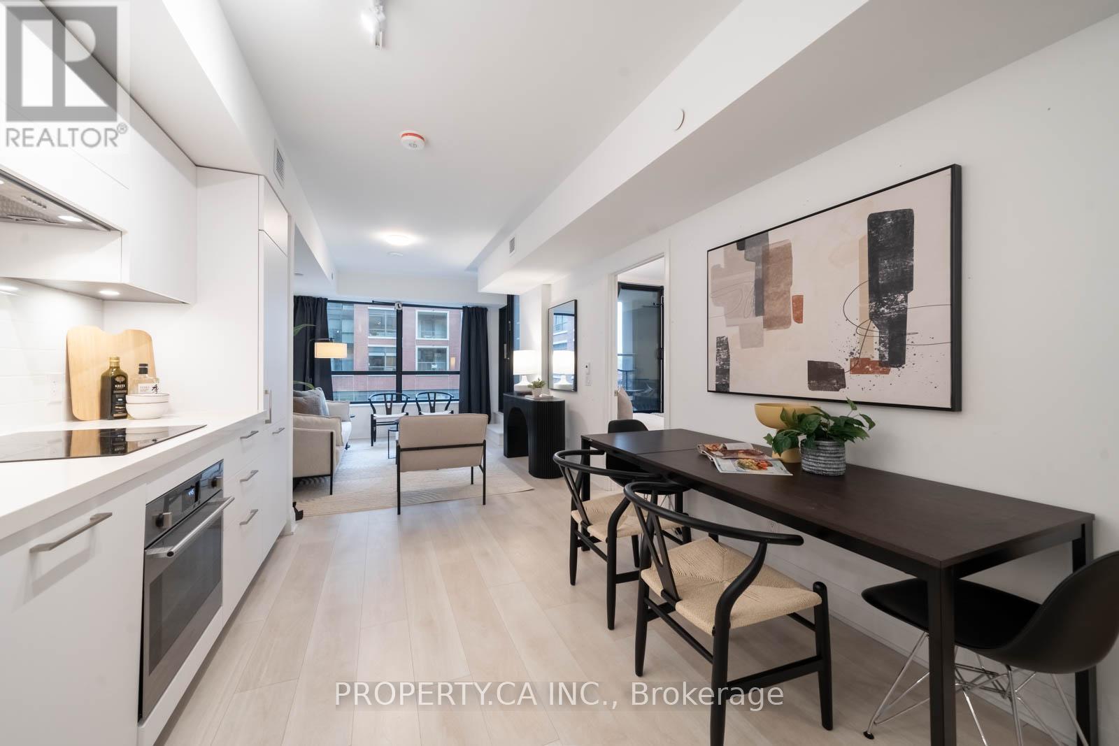 303 - 33 Frederick Todd Way, Toronto, Ontario  M4G 0C9 - Photo 4 - C12614380