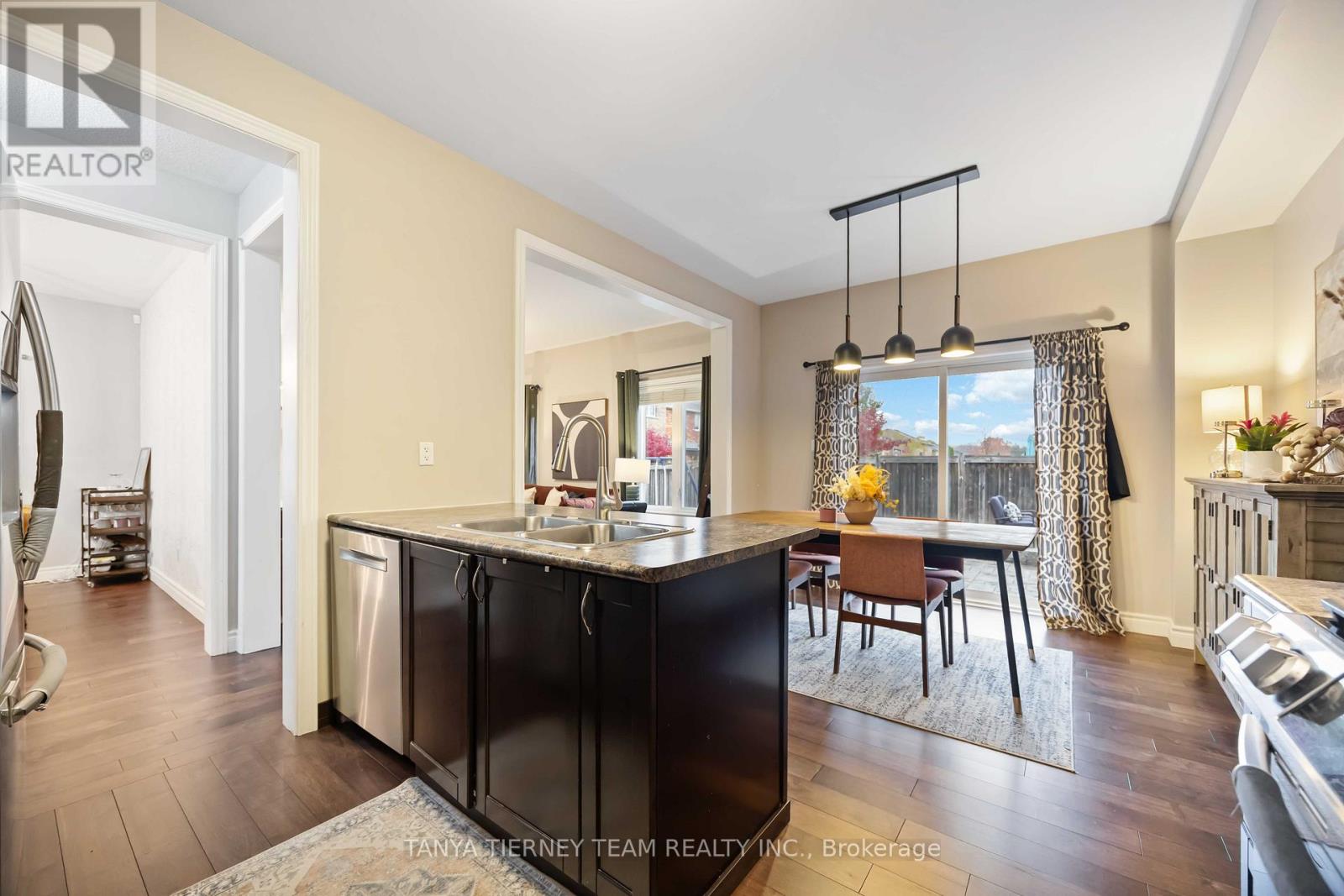 67 Florence Drive, Whitby, Ontario  L1R 0K3 - Photo 21 - E12614324