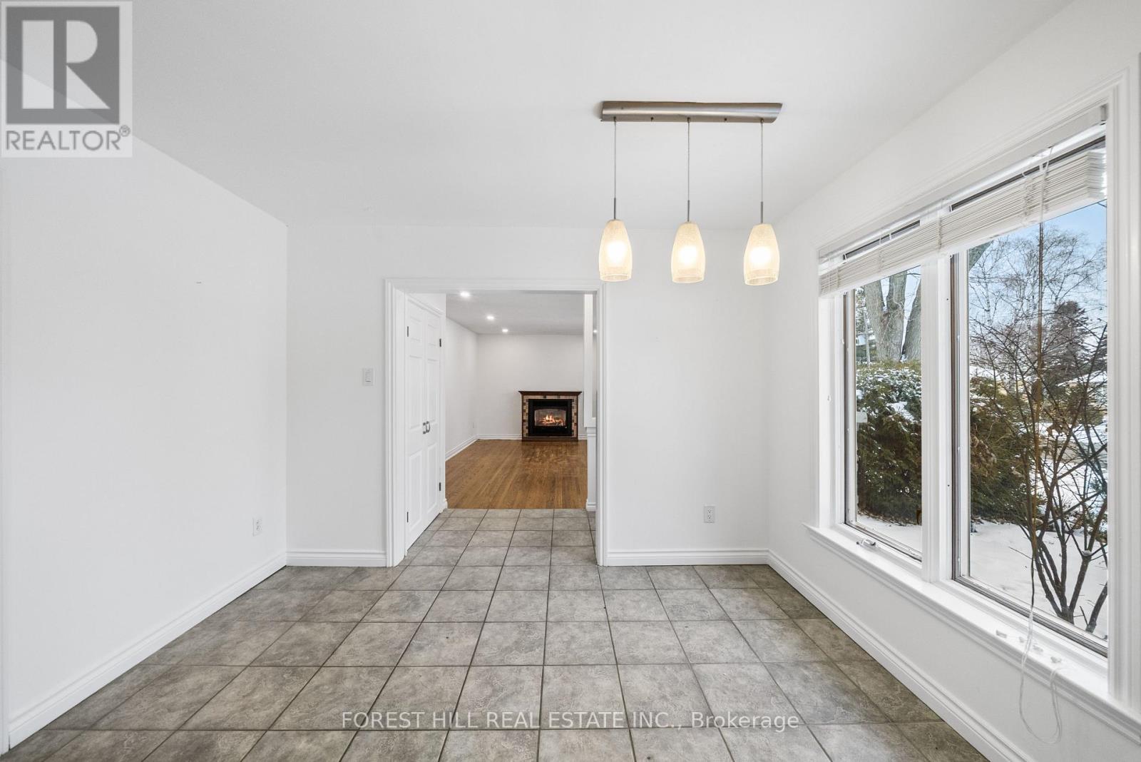 49 May Avenue, East Gwillimbury, Ontario  L0G 1V0 - Photo 18 - N12614342