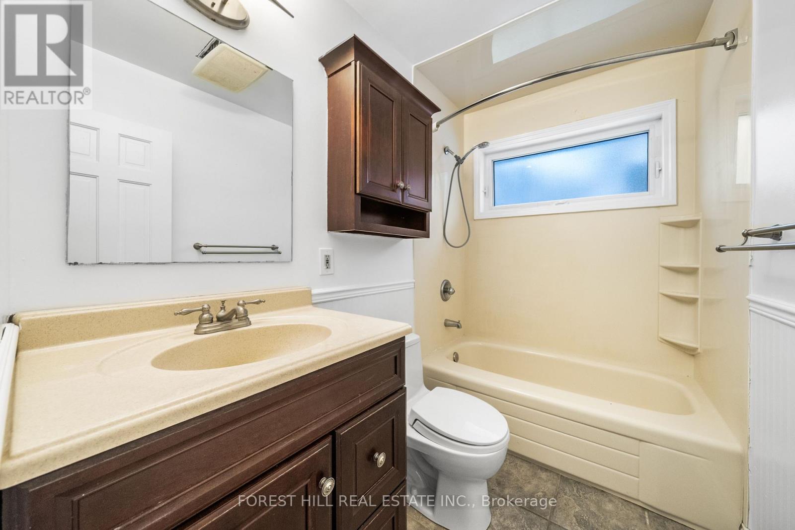 49 May Avenue, East Gwillimbury, Ontario  L0G 1V0 - Photo 26 - N12614342