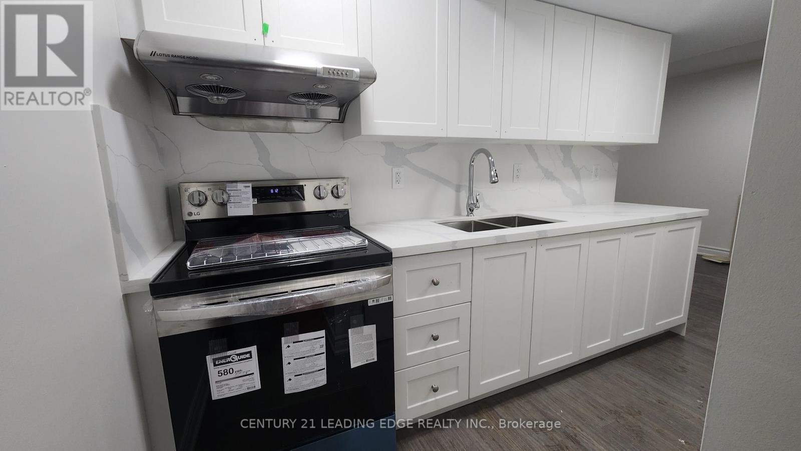 Bsmt - 37 Greenview Circle, Vaughan, Ontario  L6A 0B5 - Photo 2 - N12614348