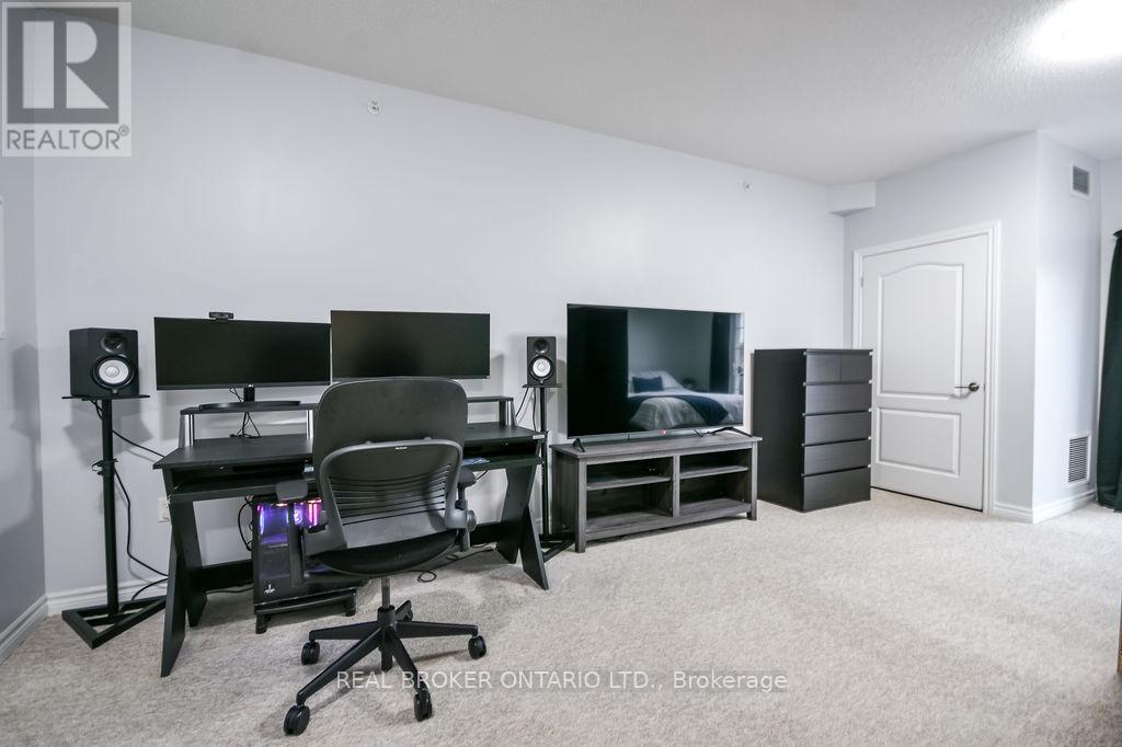 404 - 40 Ferndale Drive S, Barrie, Ontario  L4N 2L3 - Photo 18 - S12614354