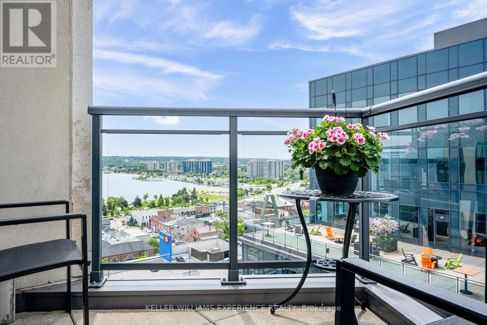 Gph1 - 111 Worsley Street, Barrie (City Centre), Ontario L4M 0J5 - Photo 5 - S12614374