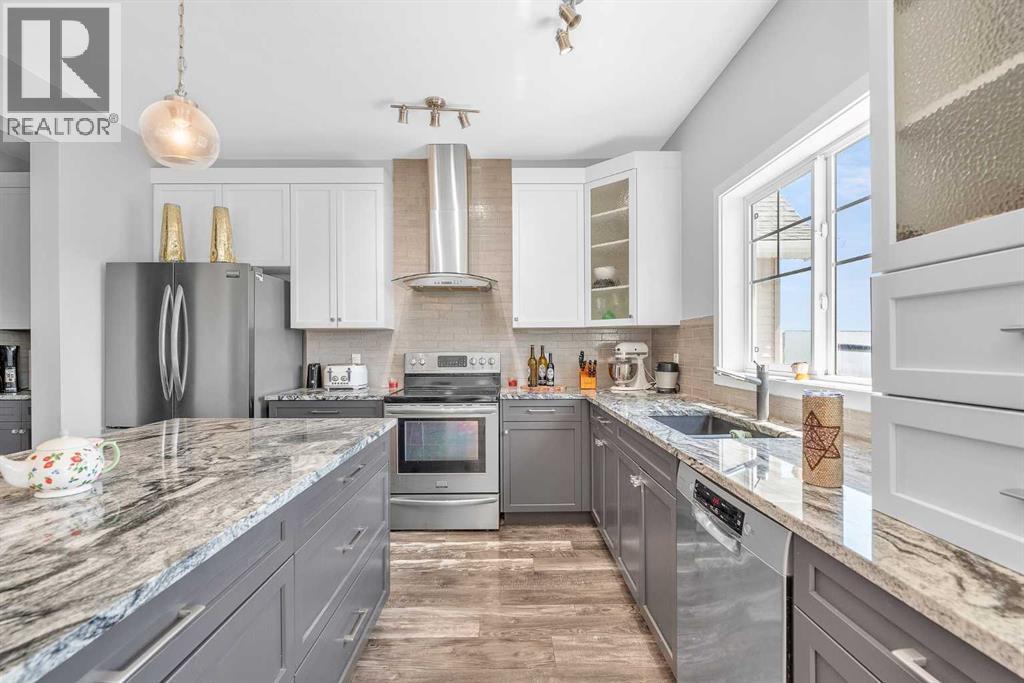 203 Reunion Green Nw, Airdrie, Alberta  T4B 3W3 - Photo 8 - A2232998