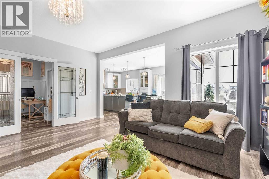 203 Reunion Green Nw, Airdrie, Alberta  T4B 3W3 - Photo 5 - A2232998