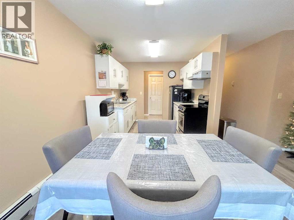 301, 5414 53 Street, Lacombe, Alberta  T4L 1C1 - Photo 4 - A2274535