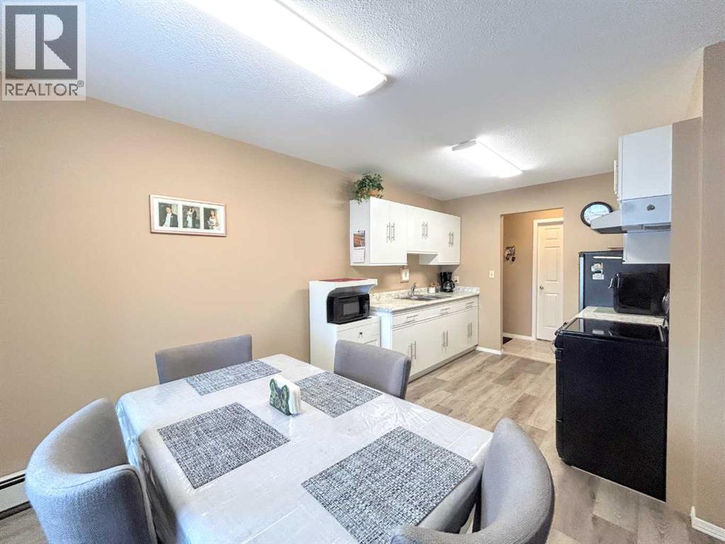 301, 5414 53 Street, Lacombe, Alberta  T4L 1C1 - Photo 9 - A2274535