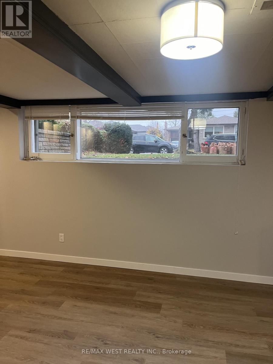 B1 - 35 Lilywood Road, Toronto, Ontario  M6B 1V6 - Photo 3 - W12614334