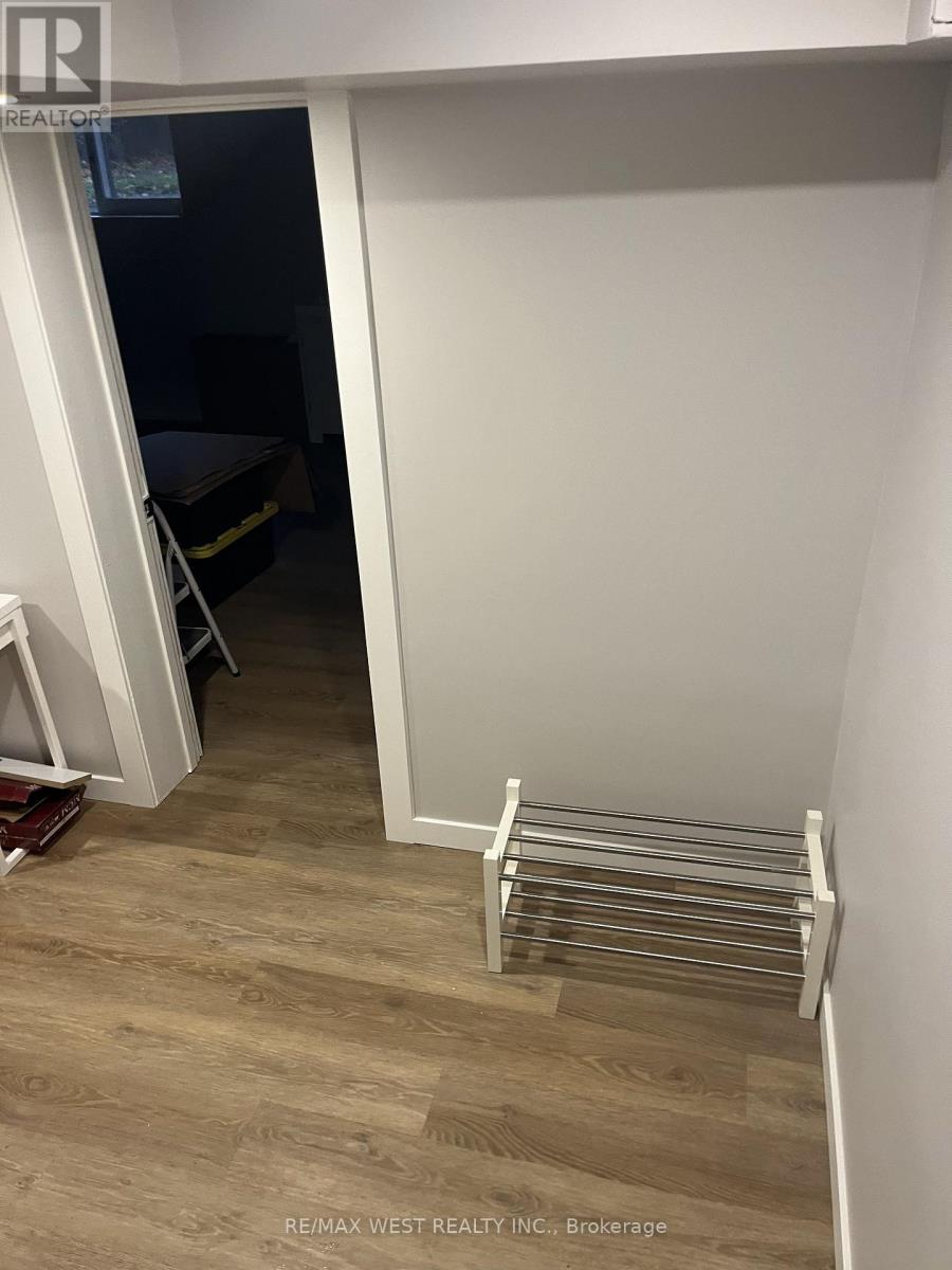 B1 - 35 Lilywood Road, Toronto, Ontario  M6B 1V6 - Photo 7 - W12614334