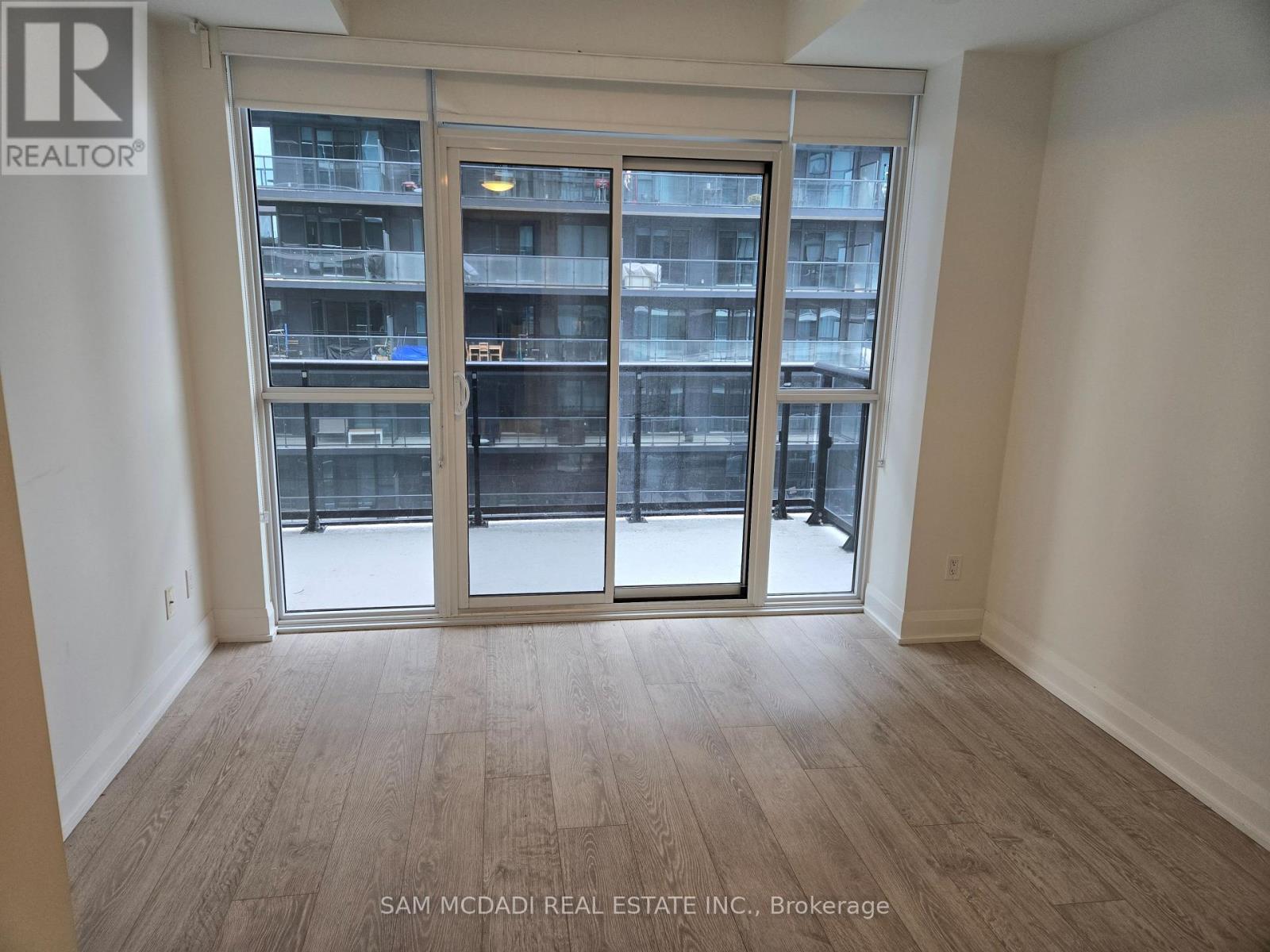 1010 - 110 Marine Parade Drive, Toronto, Ontario  M8V 0A3 - Photo 9 - W12614372