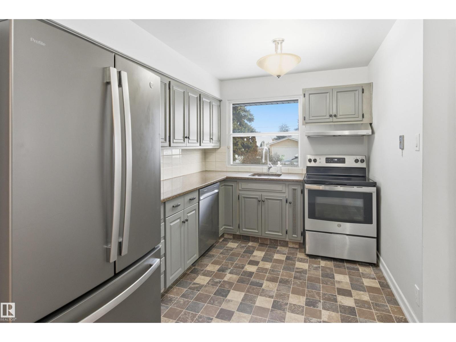 10619 148 St Nw, Edmonton, Alberta  T5N 3G9 - Photo 11 - E4467787