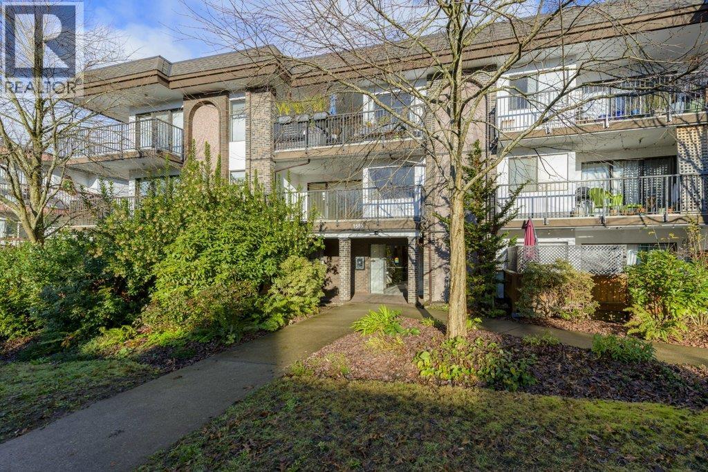 105 1585 E 4th Avenue, Vancouver, British Columbia  V5N 1J9 - Photo 1 - R3073105