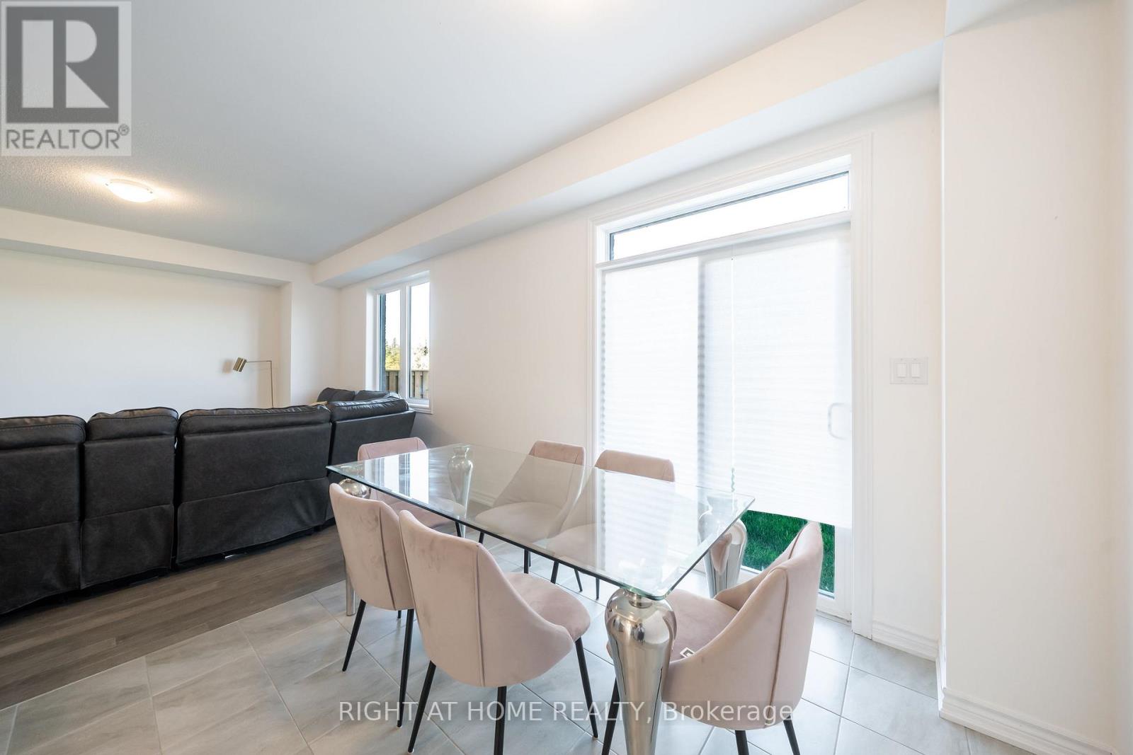 32 Hillcroft Way, Kawartha Lakes, Ontario  K0M 1A0 - Photo 11 - X12614336