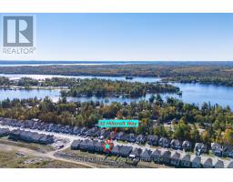 32 HILLCROFT WAY, Kawartha Lakes, Ontario