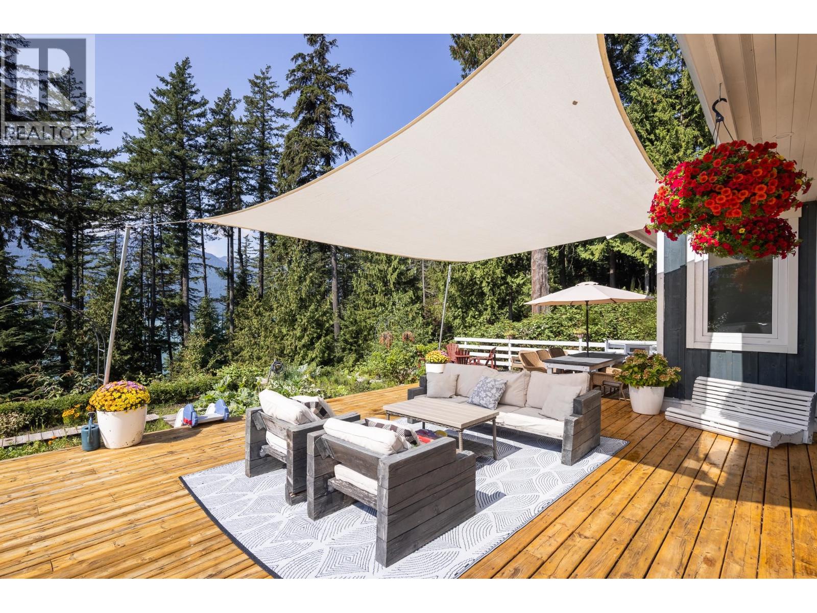 679 Copper Drive, Britannia Beach, British Columbia  V0N 1J0 - Photo 8 - R3063530