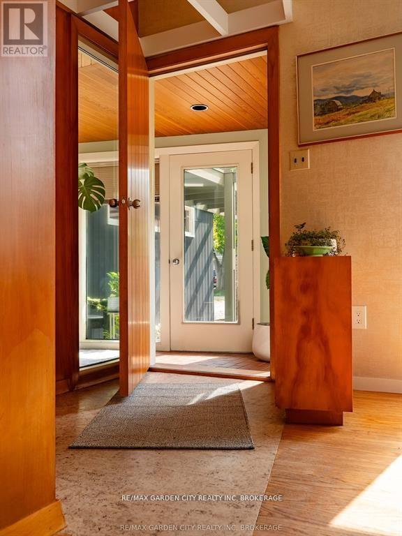 46 Henley Drive, St. Catharines, Ontario  L2N 4A9 - Photo 14 - X12614398