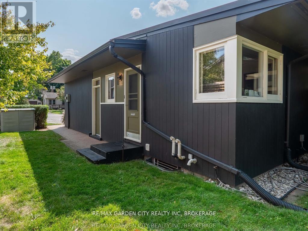 46 Henley Drive, St. Catharines, Ontario  L2N 4A9 - Photo 34 - X12614398