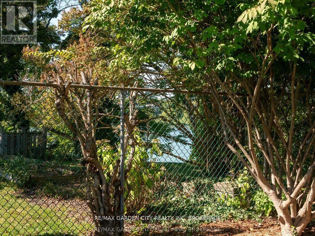 46 Henley Drive, St. Catharines, Ontario  L2N 4A9 - Photo 49 - X12614398