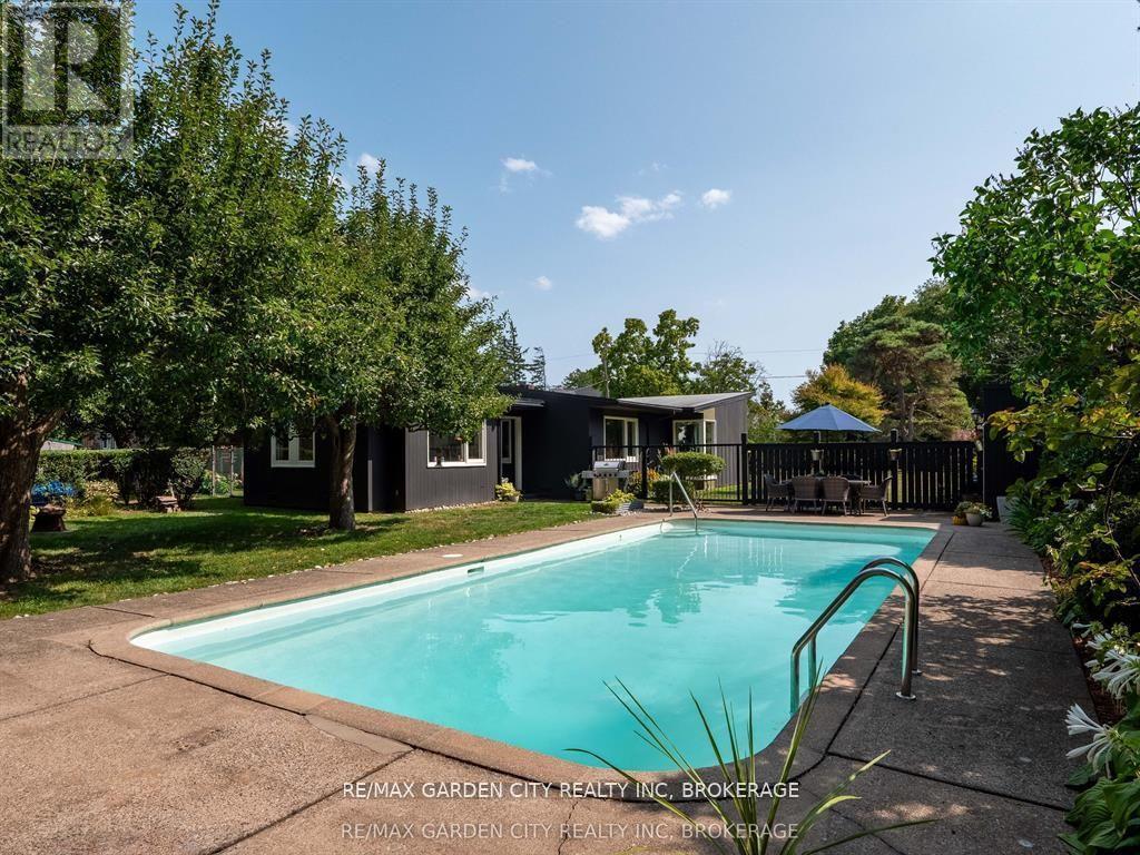 46 Henley Drive, St. Catharines, Ontario  L2N 4A9 - Photo 5 - X12614398