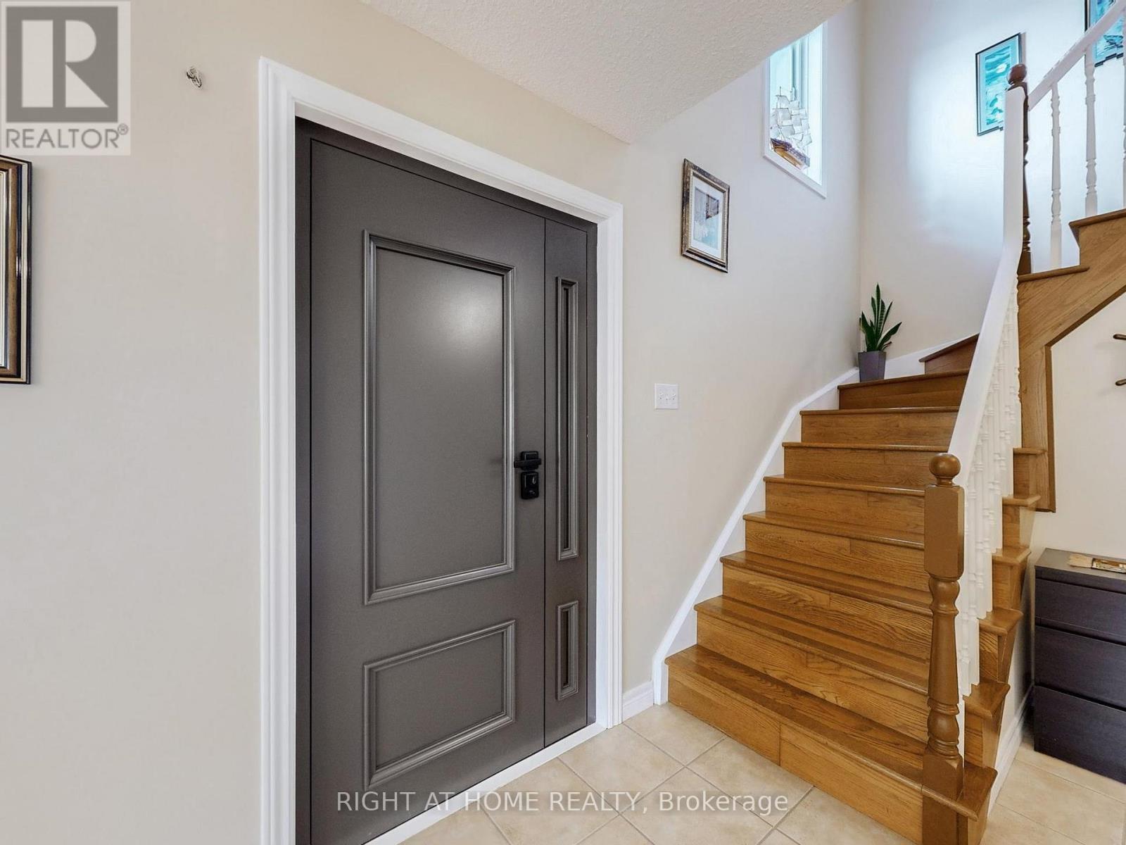 124 Peachwood Crescent, Hamilton, Ontario  L8E 5Z8 - Photo 22 - X12491054