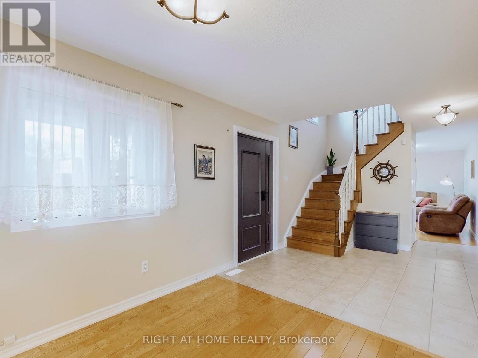 124 Peachwood Crescent, Hamilton, Ontario  L8E 5Z8 - Photo 20 - X12491054