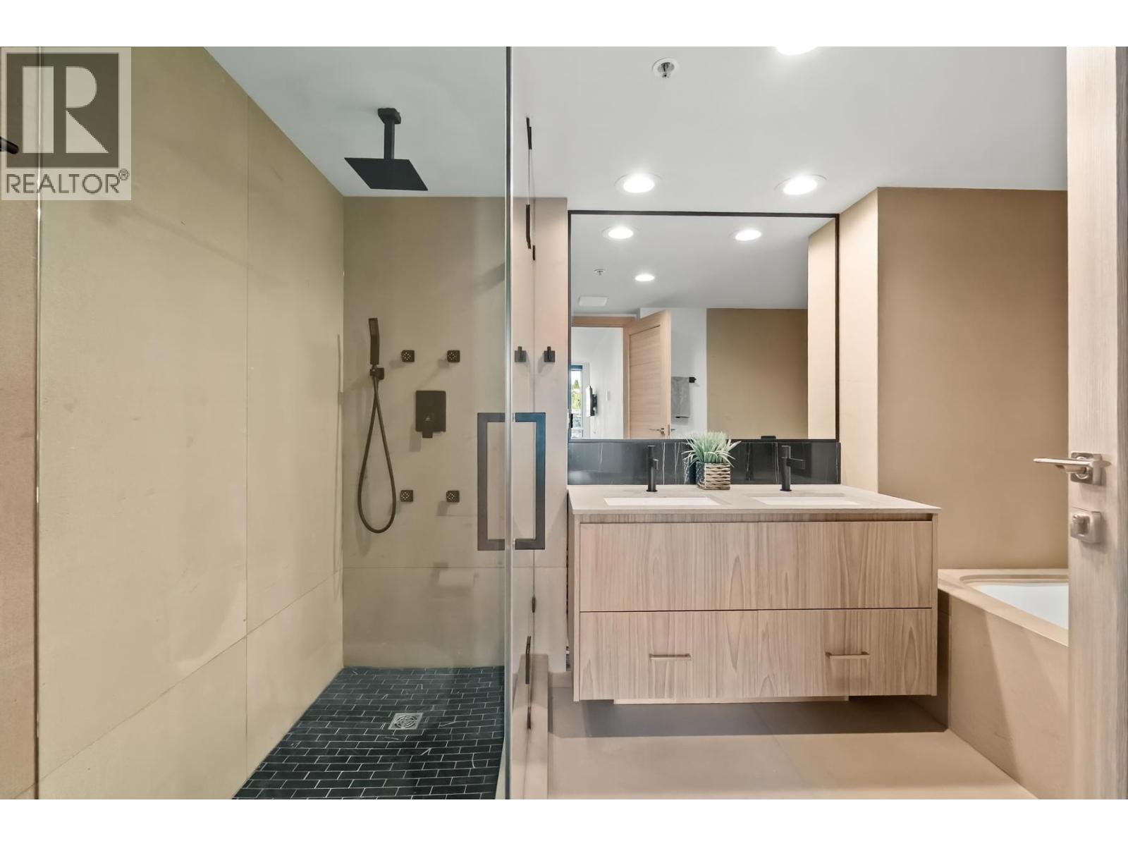 6d 328 Taylor Way, West Vancouver, British Columbia  V7T 2Y4 - Photo 7 - R3073153