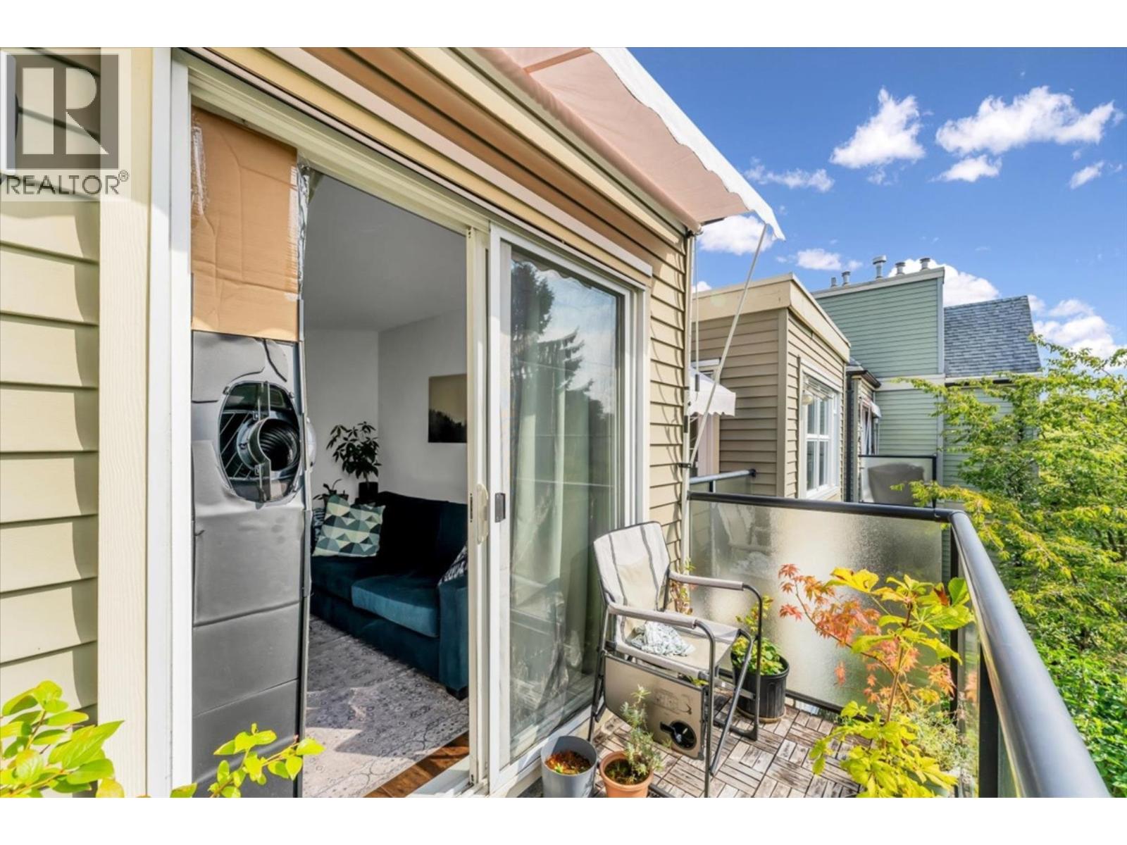 307 876 W 16th Avenue, Vancouver, British Columbia  V5Z 3T8 - Photo 4 - R3073156