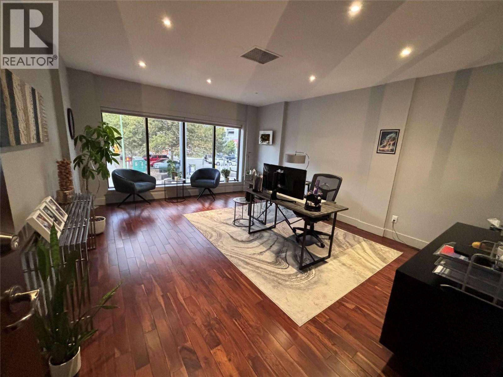 1455 Ellis Street Unit# 200, Kelowna, British Columbia  V1Y 2A3 - Photo 2 - 10370918