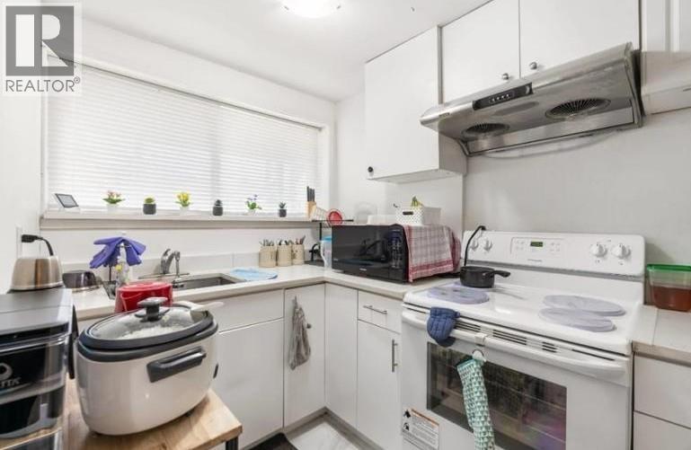 Lower 1106 Duthie Avenue, Burnaby, British Columbia  V3E 3N2 - Photo 10 - R3073140