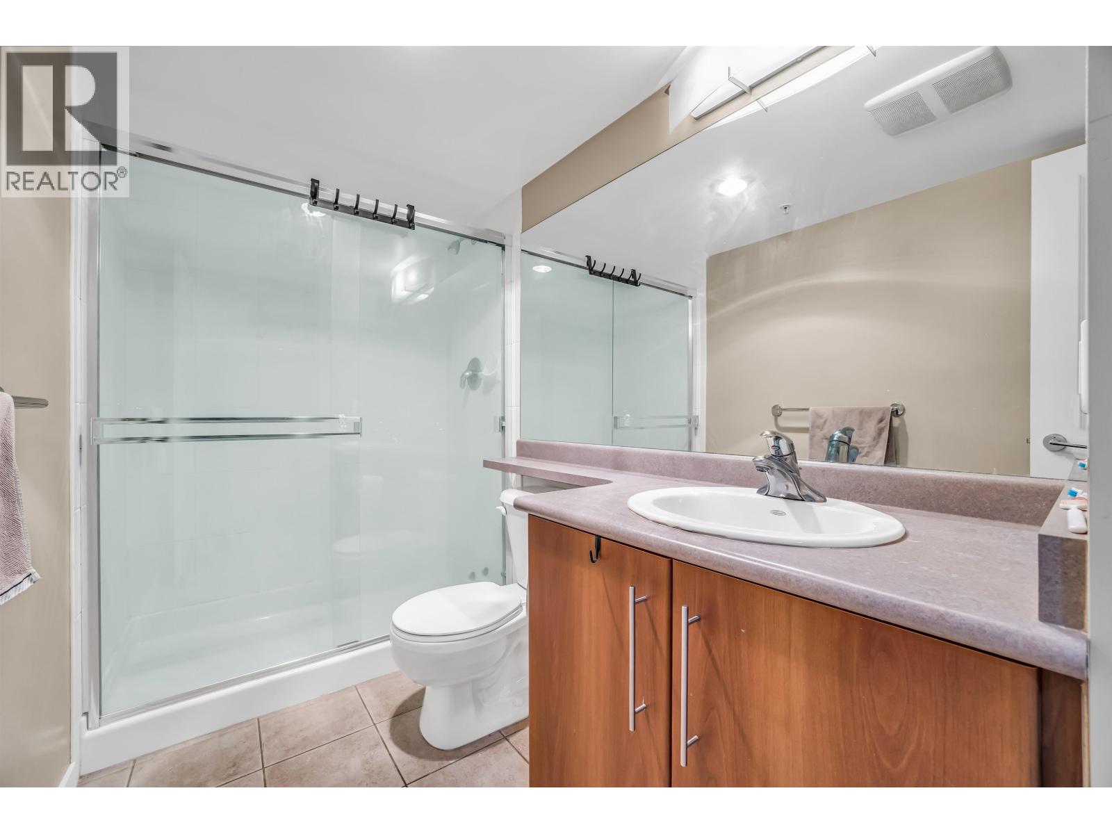 201 2138 Madison Avenue, Burnaby, British Columbia  V5C 6T5 - Photo 12 - R3073160