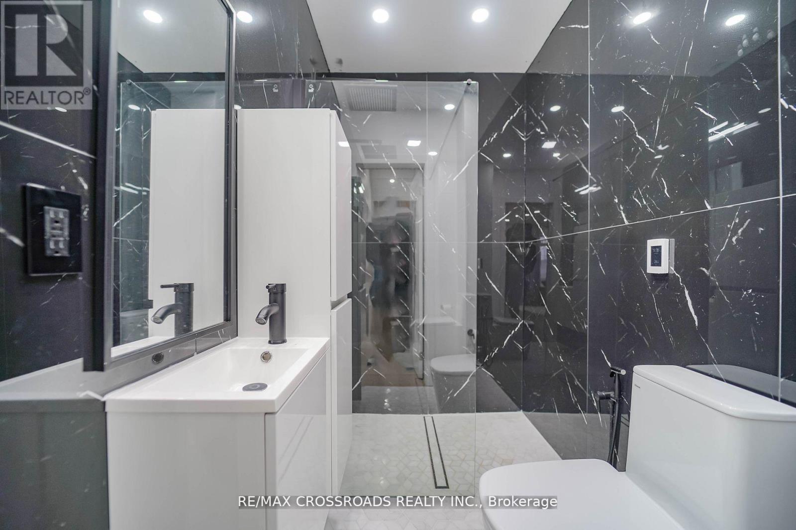 7118 Yonge Street, Innisfil, Ontario  L9S 4P3 - Photo 14 - N12614418