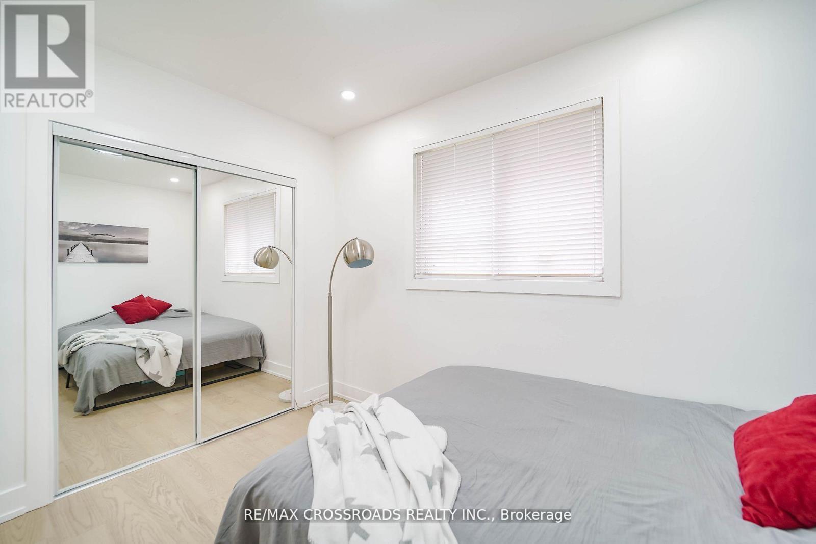 7118 Yonge Street, Innisfil, Ontario  L9S 4P3 - Photo 17 - N12614418