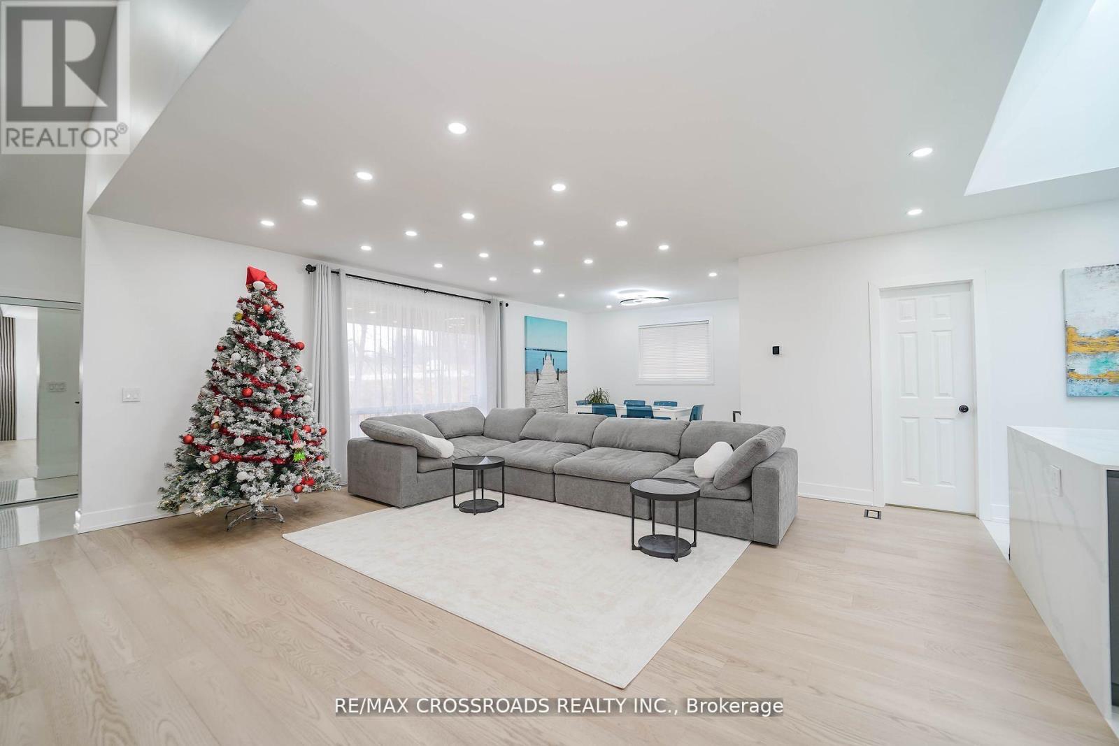 7118 Yonge Street, Innisfil, Ontario  L9S 4P3 - Photo 19 - N12614418