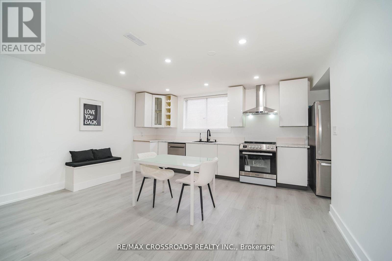 7118 Yonge Street, Innisfil, Ontario  L9S 4P3 - Photo 32 - N12614418