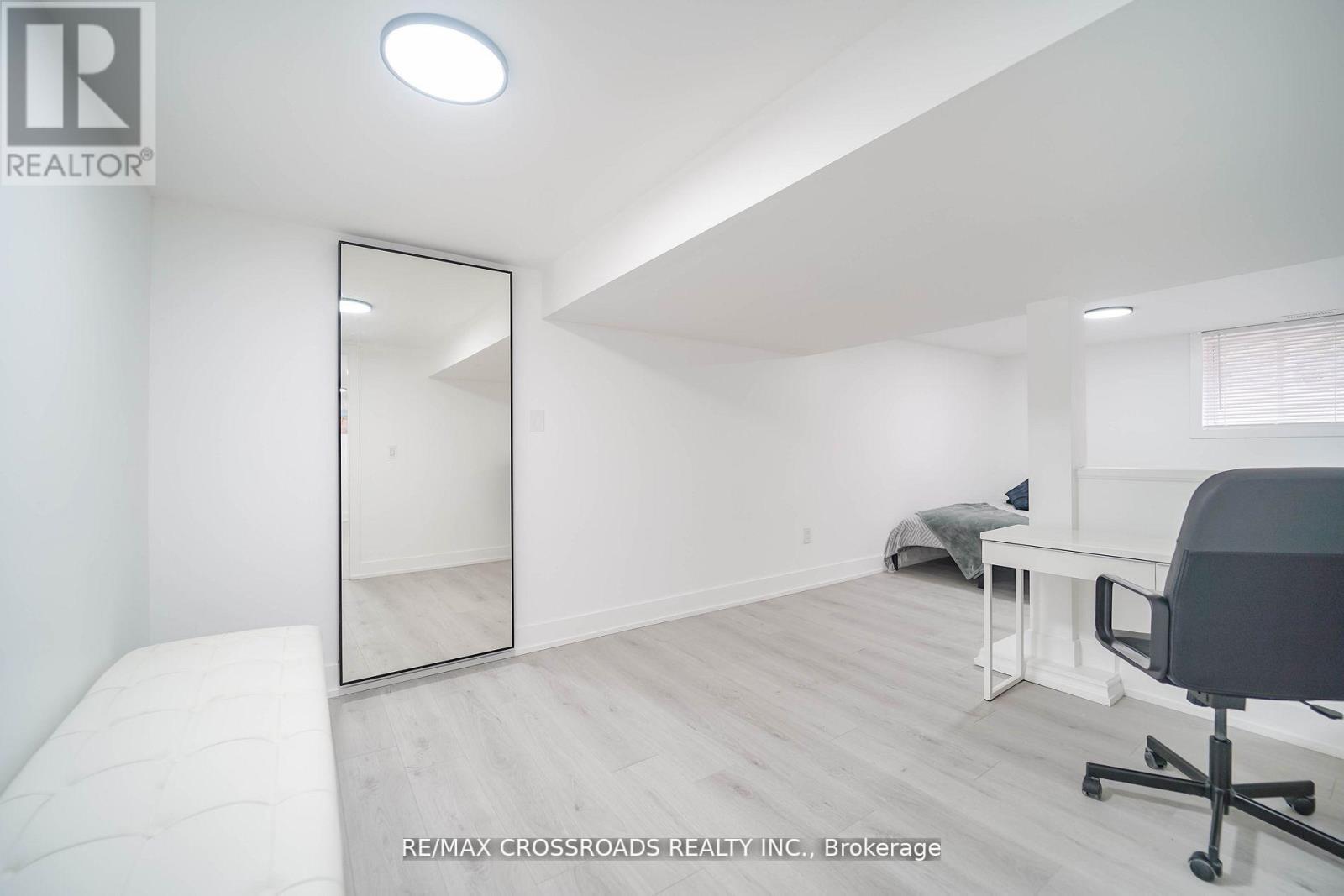 7118 Yonge Street, Innisfil, Ontario  L9S 4P3 - Photo 37 - N12614418