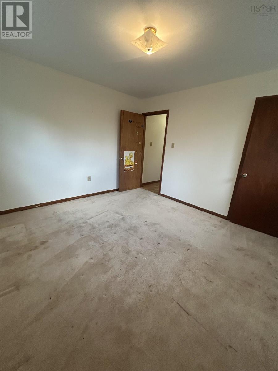 44 Weir Avenue, Stellarton, Nova Scotia  B0K 1S0 - Photo 11 - 202524260