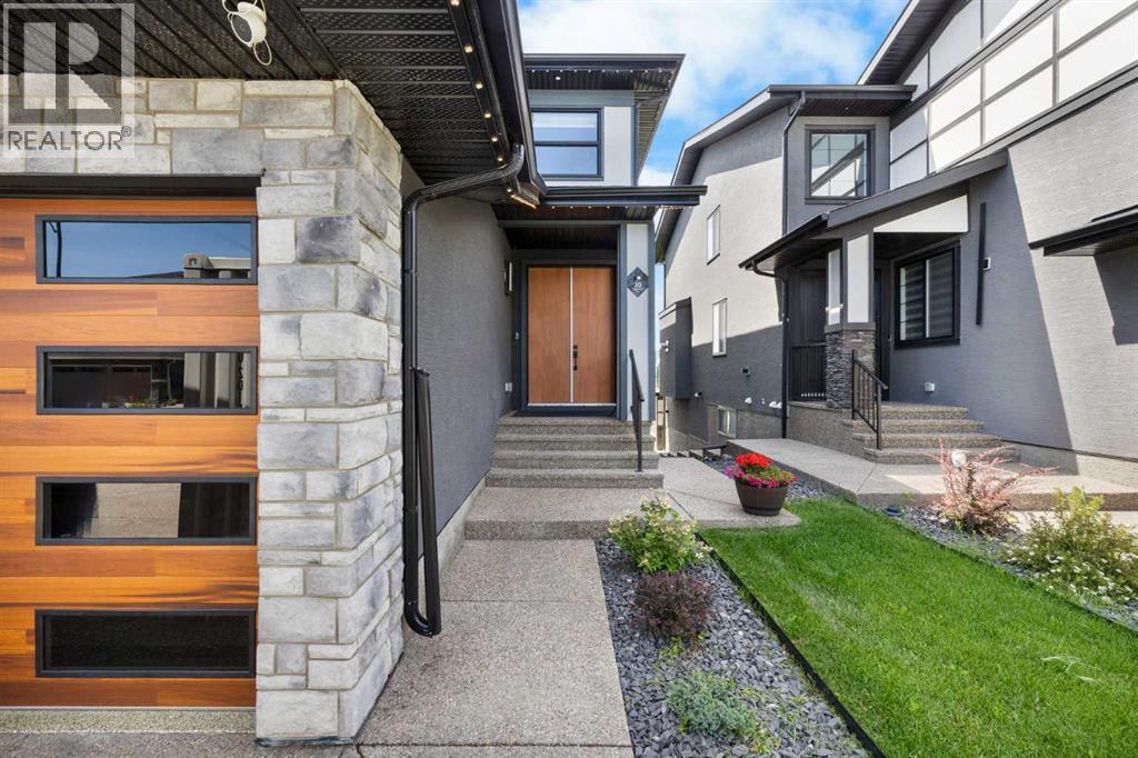 20 Waterford Heights, Chestermere, Alberta  T1X 2M8 - Photo 3 - A2274302