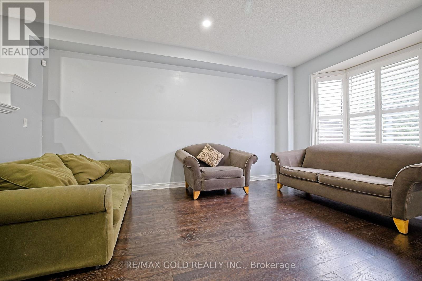 35 Abitibi Lake Drive, Brampton, Ontario  L6R 0Y3 - Photo 10 - W12614384