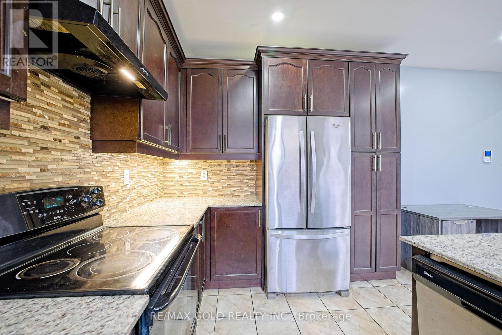 35 Abitibi Lake Drive, Brampton, Ontario  L6R 0Y3 - Photo 16 - W12614384