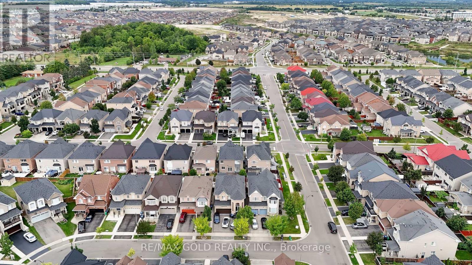 35 Abitibi Lake Drive, Brampton, Ontario  L6R 0Y3 - Photo 4 - W12614384