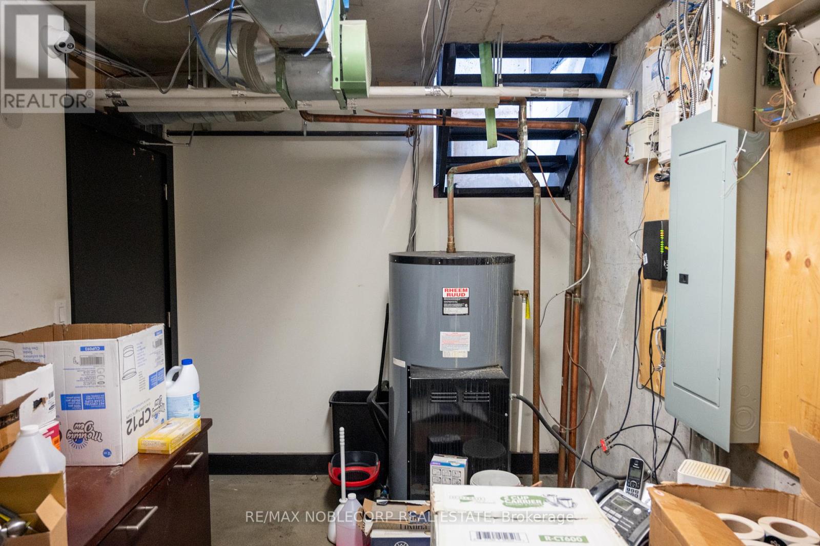 1205 Queen Street W, Toronto, Ontario  M6K 0B9 - Photo 36 - W12614386