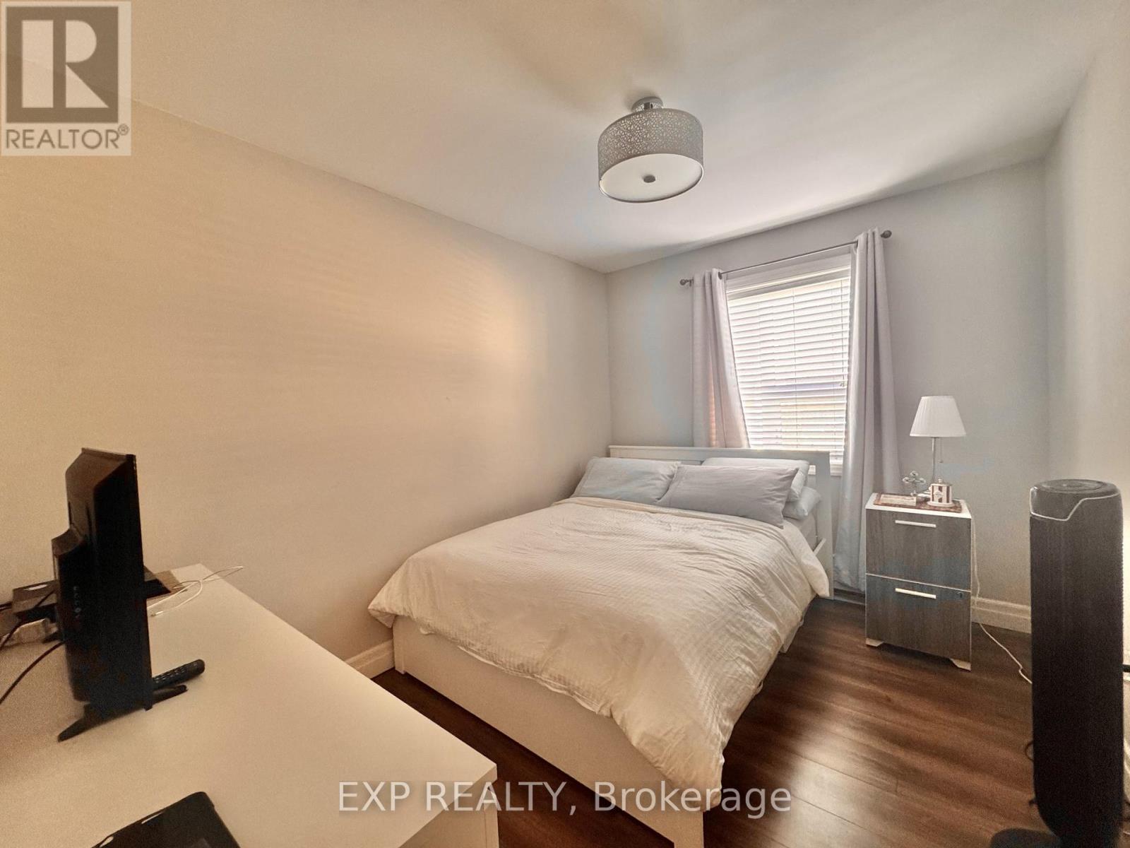 204 - 5 Paisley Boulevard E, Mississauga, Ontario  L6A 1P3 - Photo 9 - W12614390